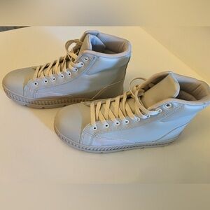 BERNESS PLATFORM HIGH TOP SNEAKER WHITE. SIZE 8